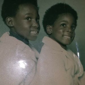 Meet your Posher, Lawrence